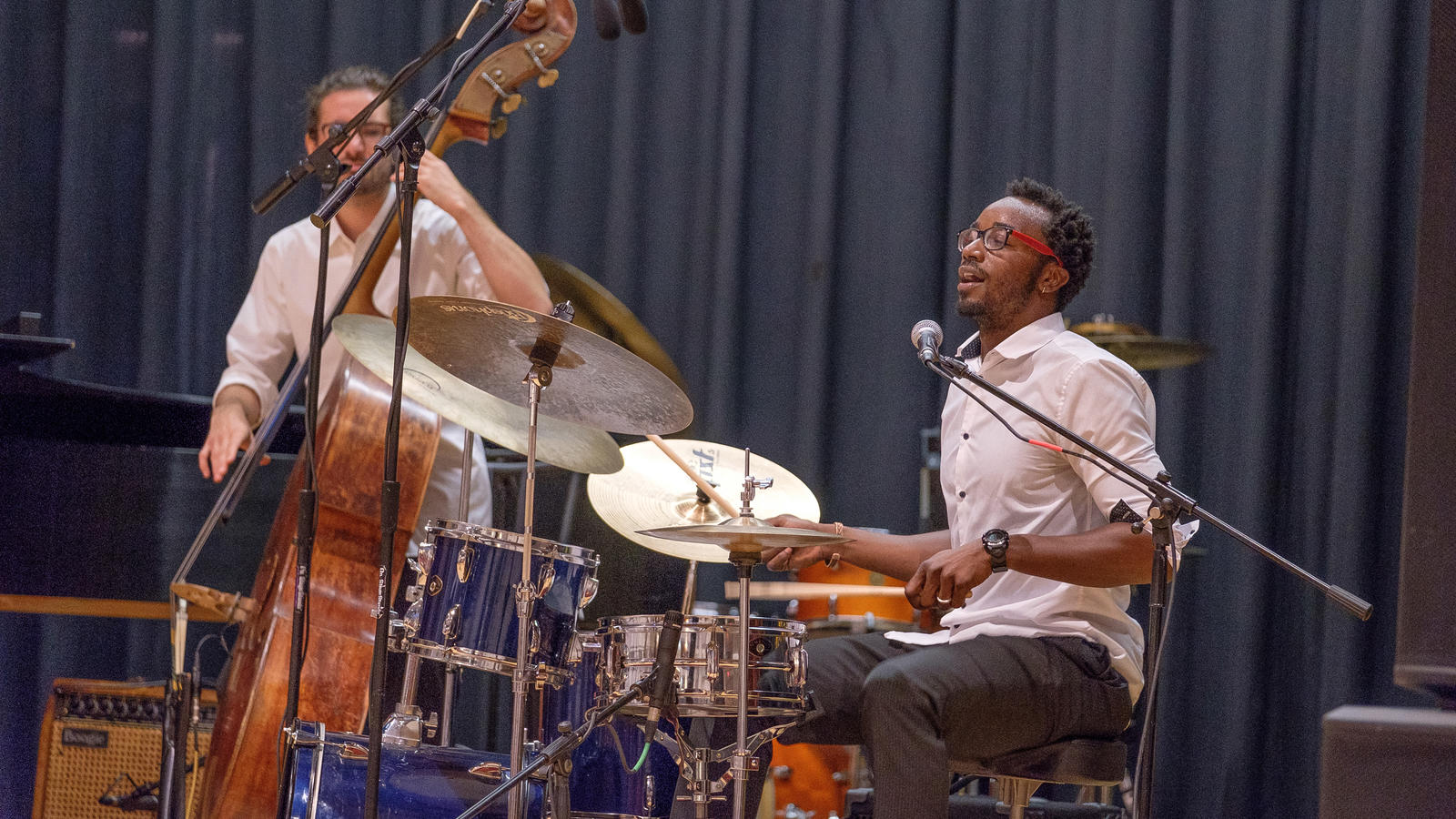 drummer preforming