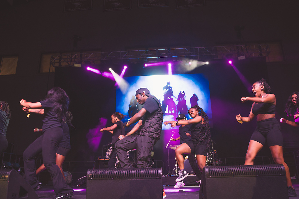 Students dancing on show