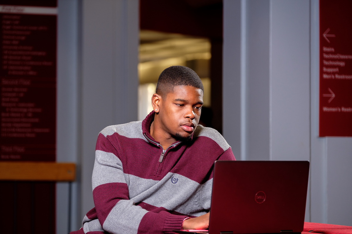 NCCU student with dell laptop