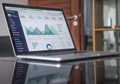 Analytics on laptop